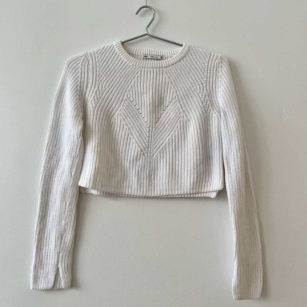 Zara Knit white textured long sleeve crop sweater